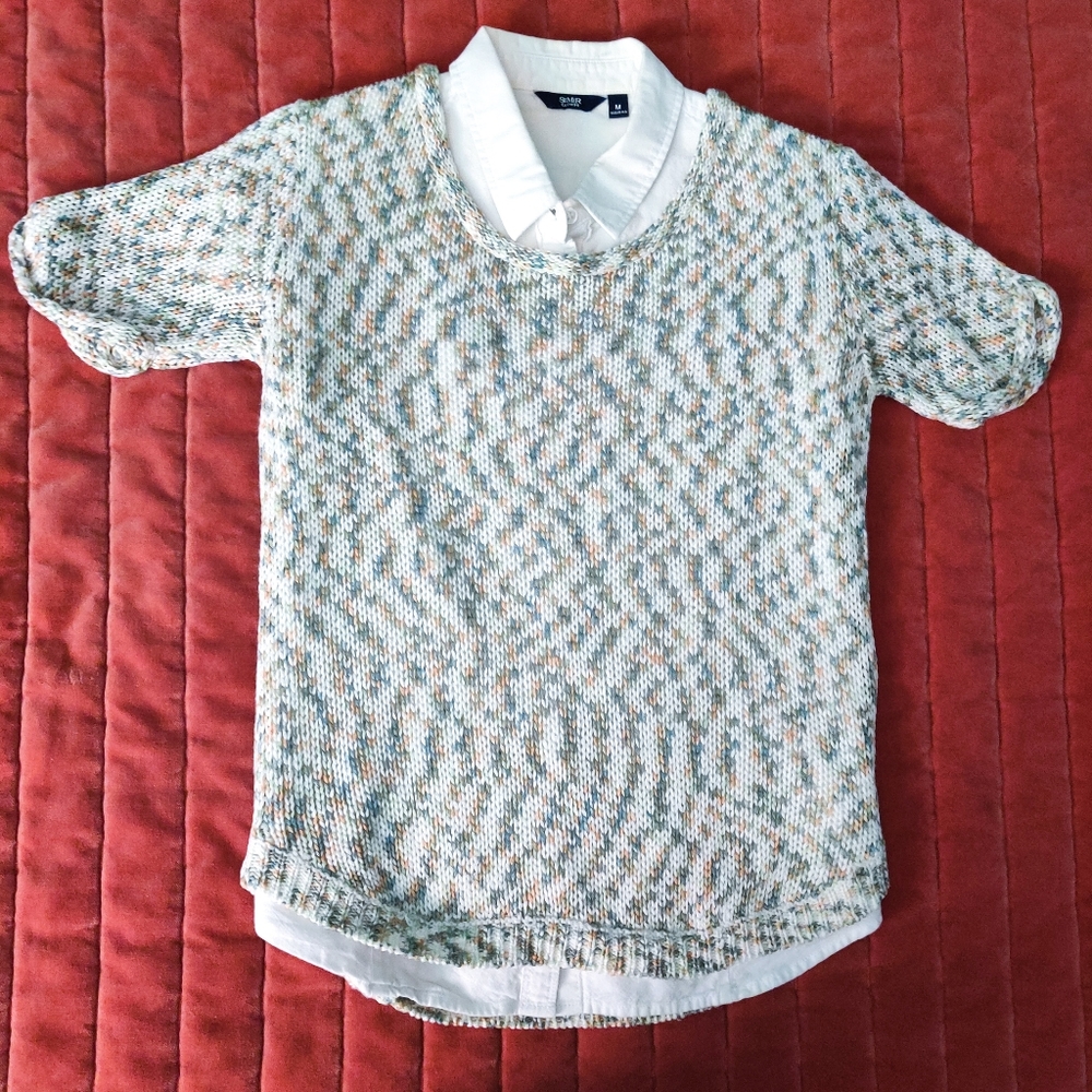 H&M Knitted Pattern Speckles Short Sleeve Sweater & White Collared Shirt Bundle
